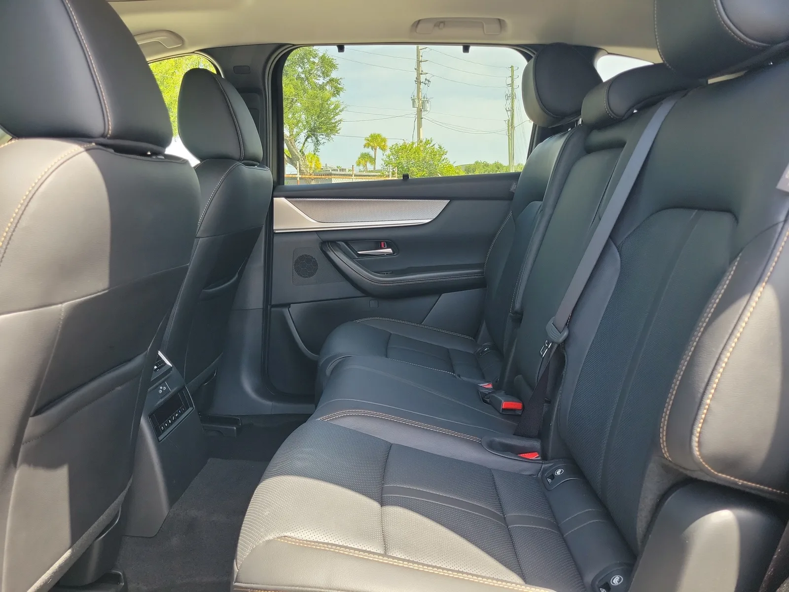 2024 Mazda CX-90 3.3 Turbo Preferred photo 15