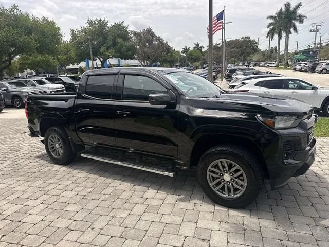 2024 Chevrolet Colorado LT photo 15