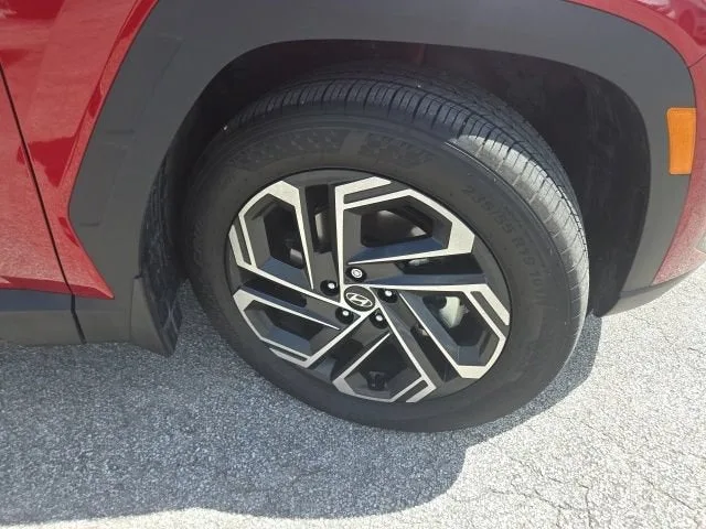 2025 Hyundai Tucson Limited photo 6