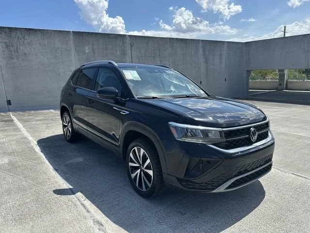 2024 Volkswagen Taos SE photo 36