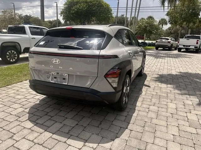 2025 Hyundai Kona SEL photo 37