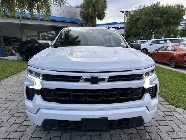 2023 Chevrolet Silverado 1500 RST photo 18