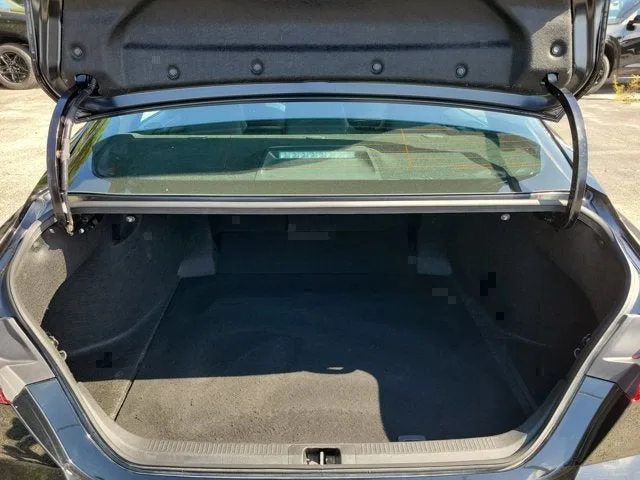2025 Toyota Camry LE photo 12
