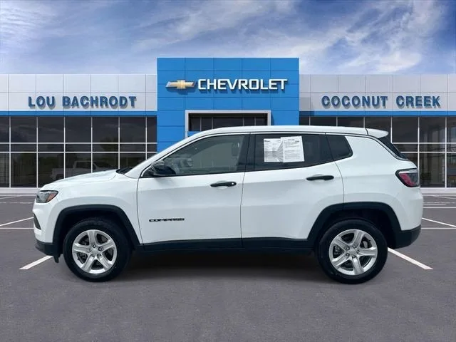 2023 Jeep Compass Sport photo 5