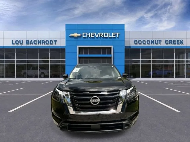 2025 Nissan Pathfinder S photo 3