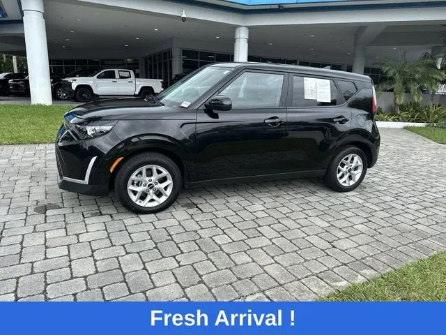 2024 Kia Soul LX photo 21