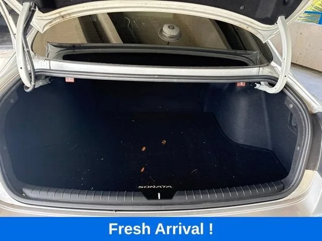 2023 Hyundai Sonata Limited photo 4