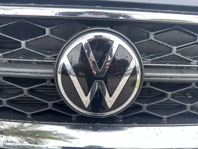 2022 Volkswagen Taos S photo 10
