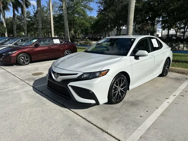 2024 Toyota Camry SE photo 20