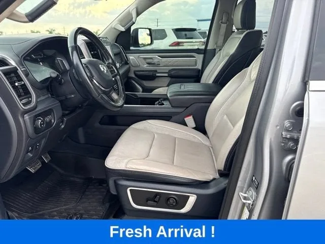 2023 RAM 1500 Limited photo 2