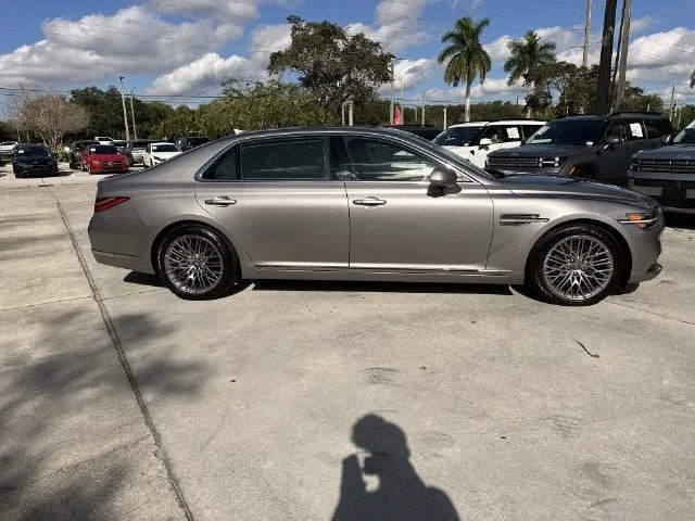 2021 Genesis G90 3.3T Premium photo 14