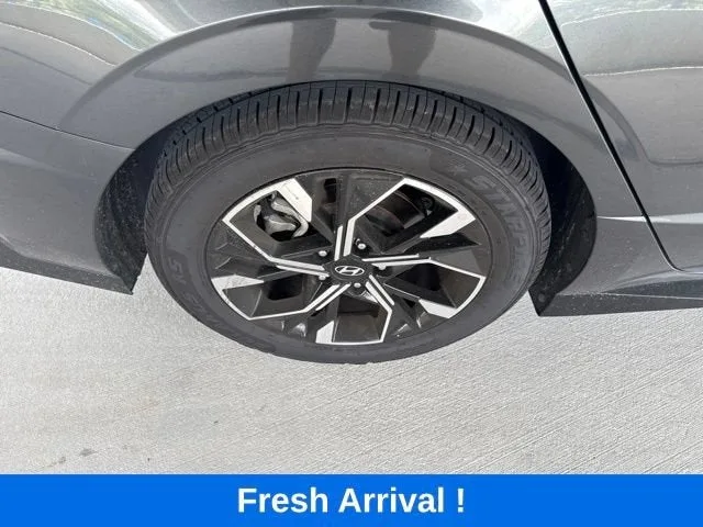 2025 Hyundai Sonata SEL photo 22