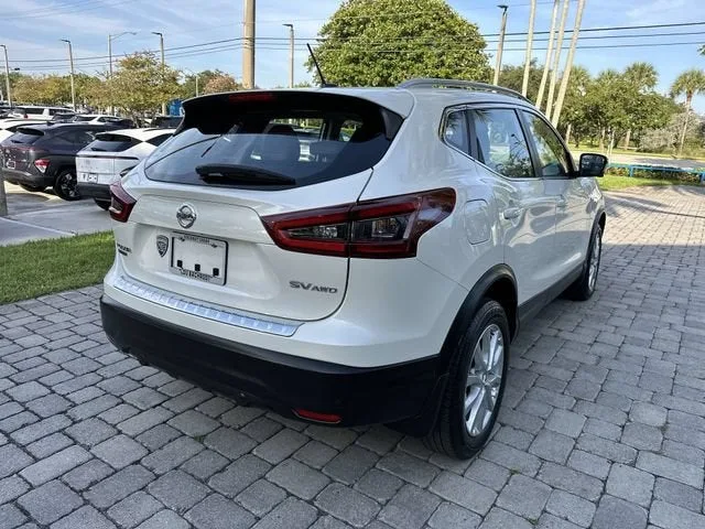 2022 Nissan Rogue Sport SV photo 36