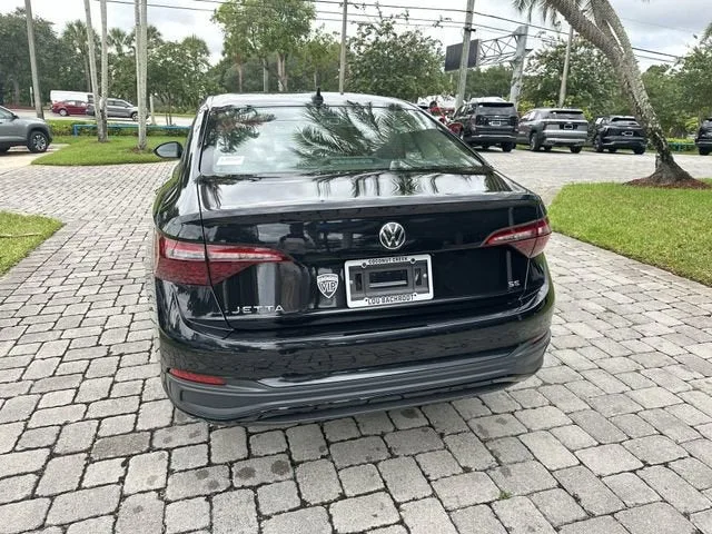 2024 Volkswagen Jetta SE photo 35