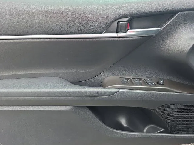 2023 Toyota Camry SE photo 20