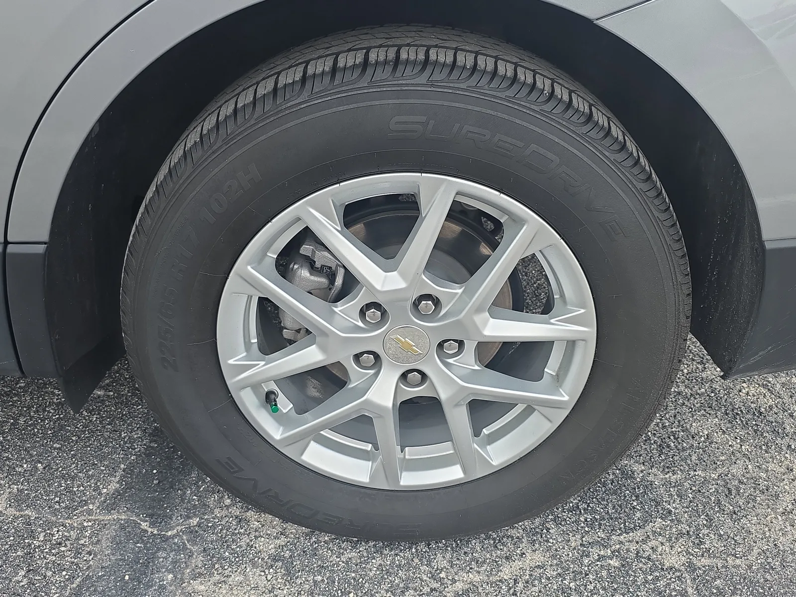 2024 Chevrolet Equinox LT photo 13