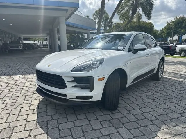 2020 Porsche Macan 4DR AWD photo 15