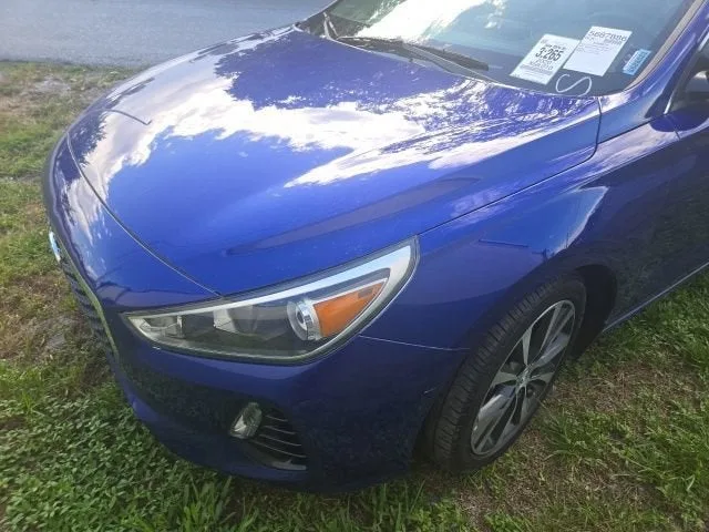2020 Hyundai Elantra GT 5DR HB AT photo 3