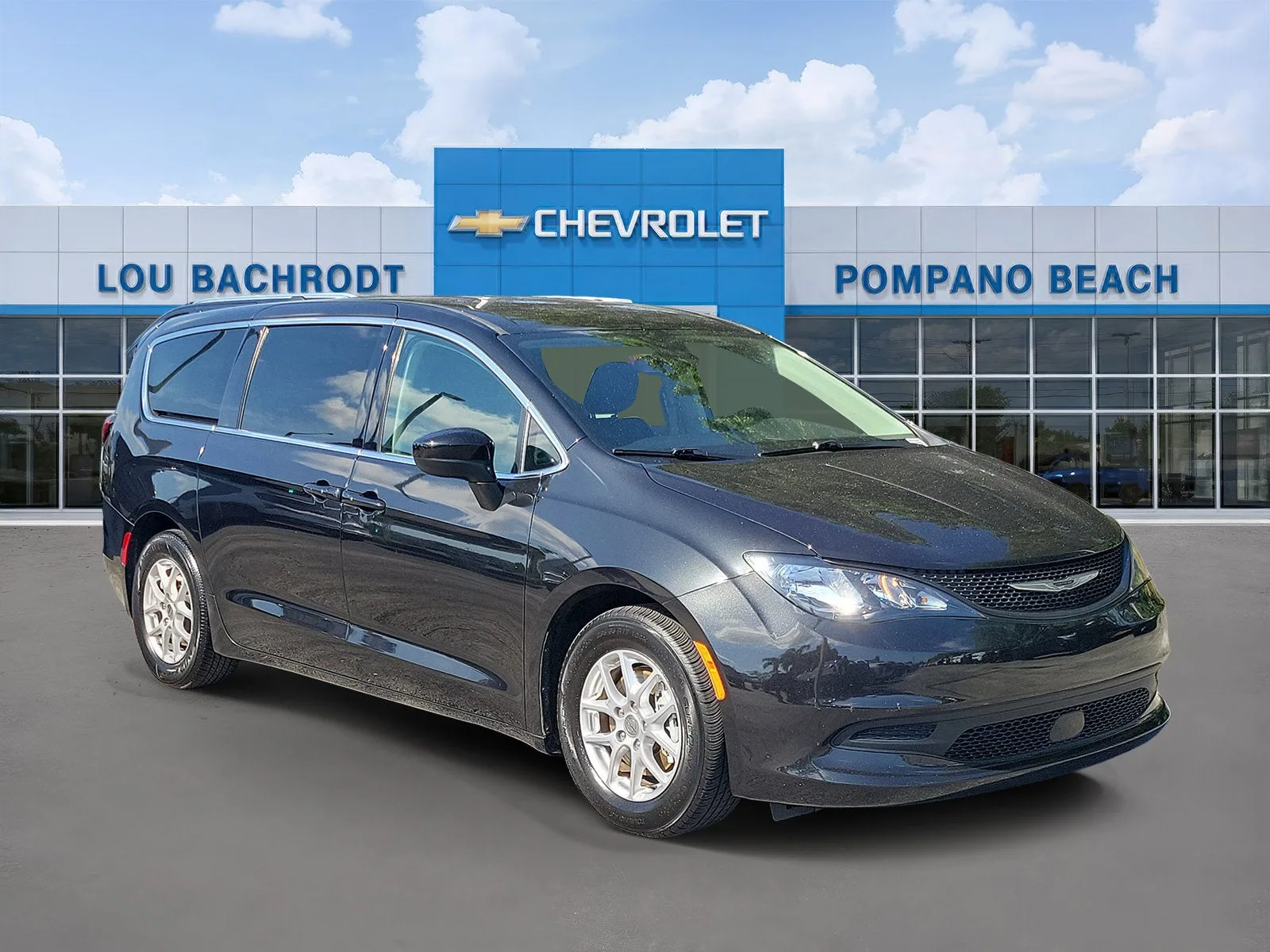 2023 Chrysler Voyager