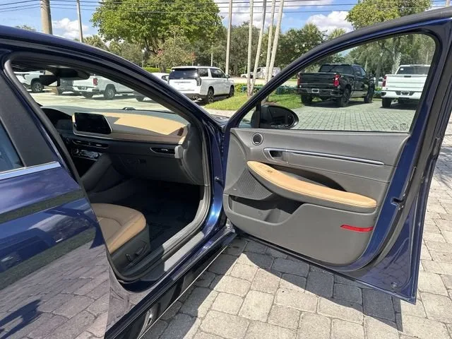 2020 Hyundai Sonata Limited photo 23