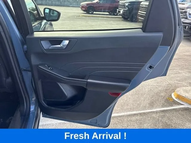 2025 Ford Escape ST-Line photo 14