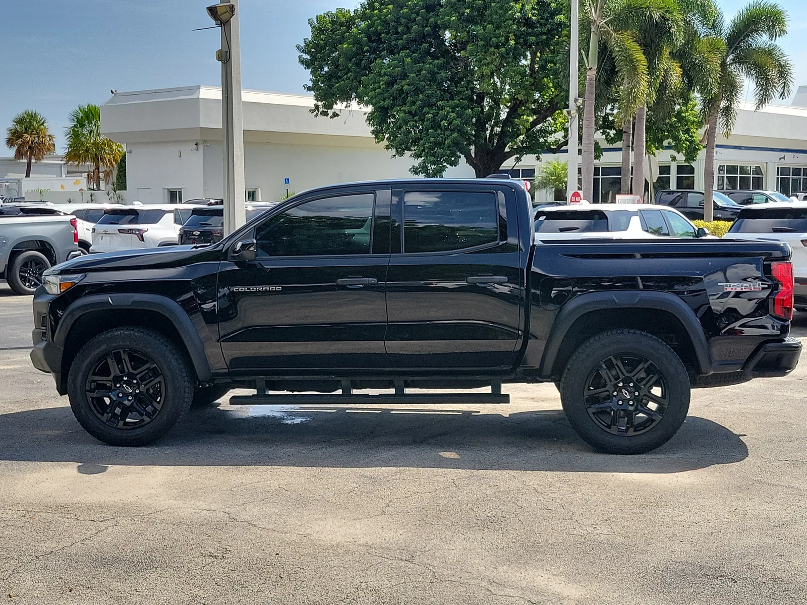 2023 Chevrolet Colorado 4WD Trail Boss photo 6
