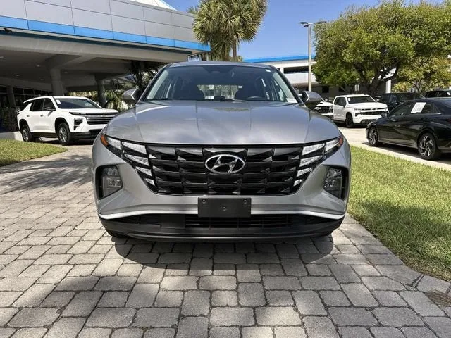 2024 Hyundai Tucson SE photo 19