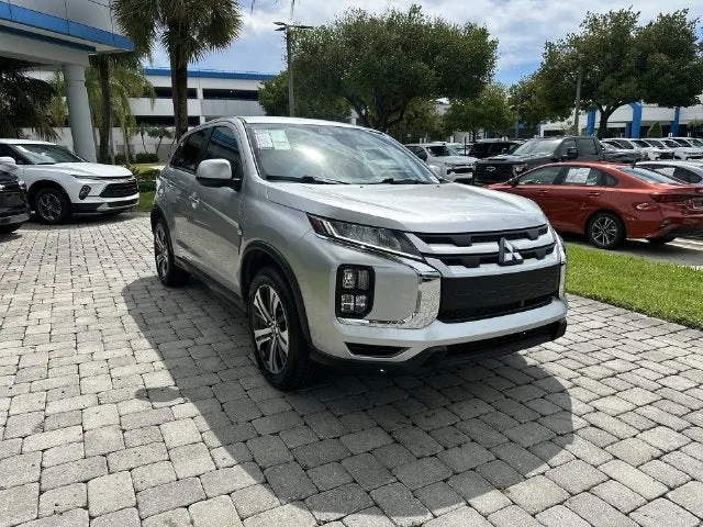 2025 Mitsubishi Outlander Sport S photo 17