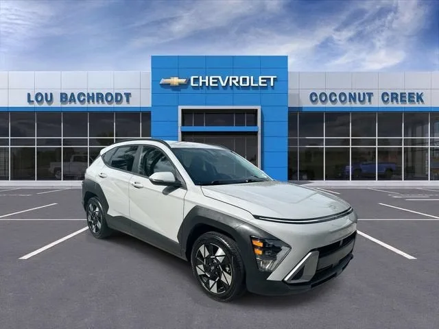 2025 Hyundai Kona SEL photo 2