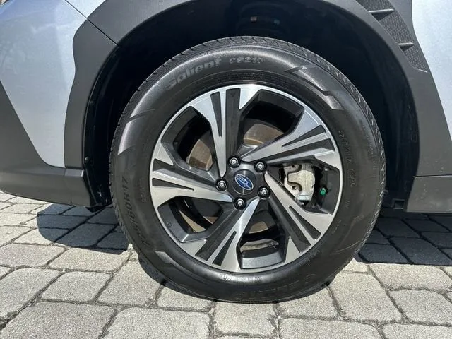 2025 Subaru Crosstrek Premium photo 11