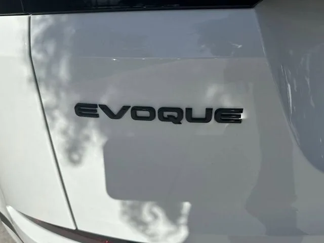 2024 Land Rover Range Rover Evoque Core S photo 12