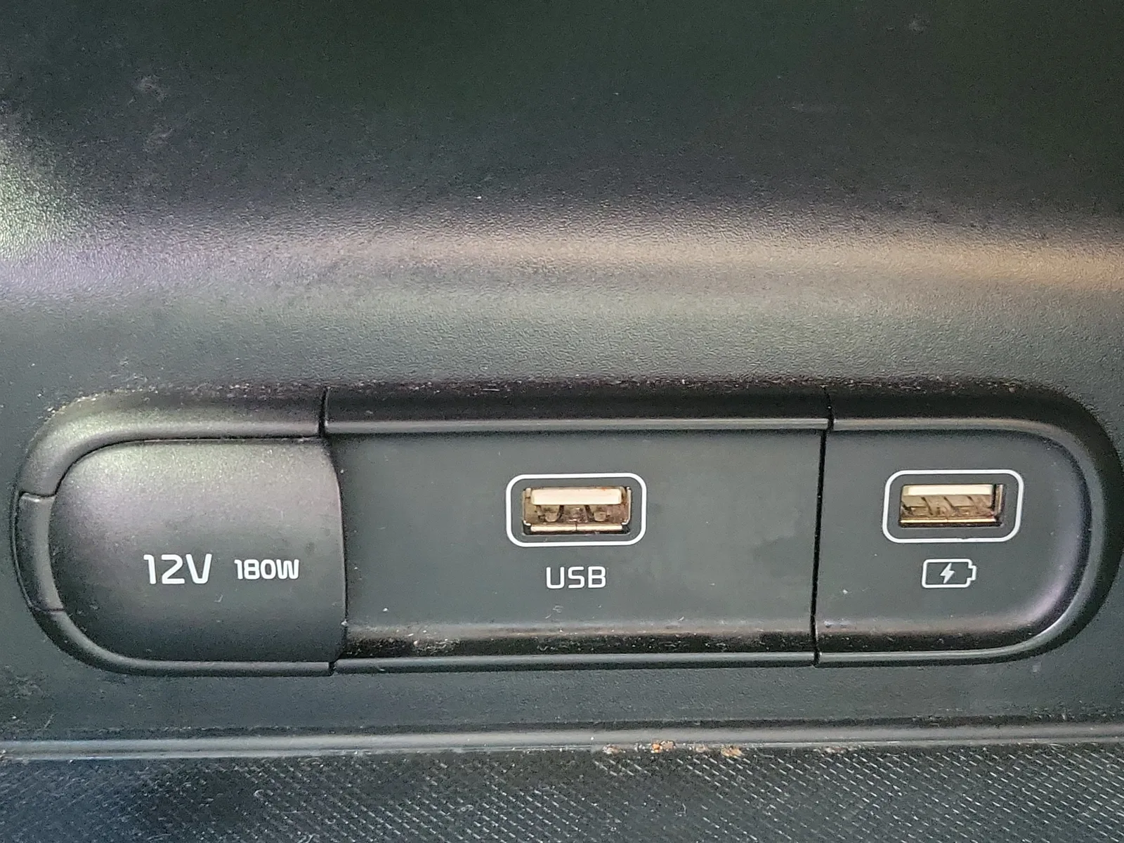 2022 Kia K5 GT-Line photo 30