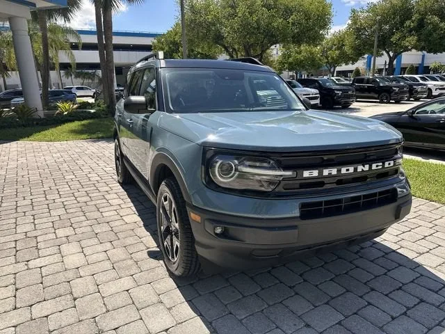 2023 Ford Bronco Sport Outer Banks photo 17