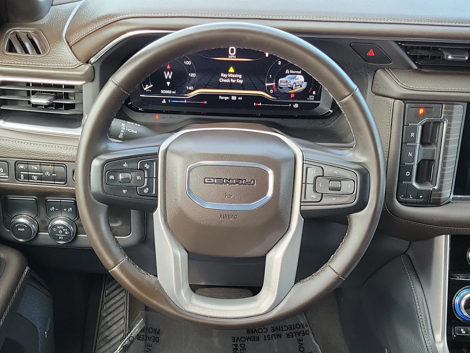 2024 GMC Yukon Denali photo 19