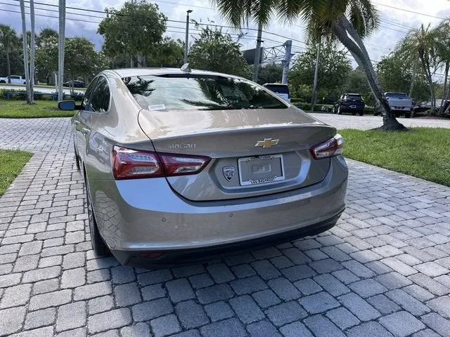 2024 Chevrolet Malibu 2LT photo 35