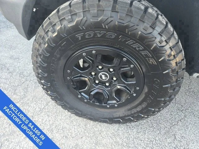 2022 Ford Bronco Base photo 7