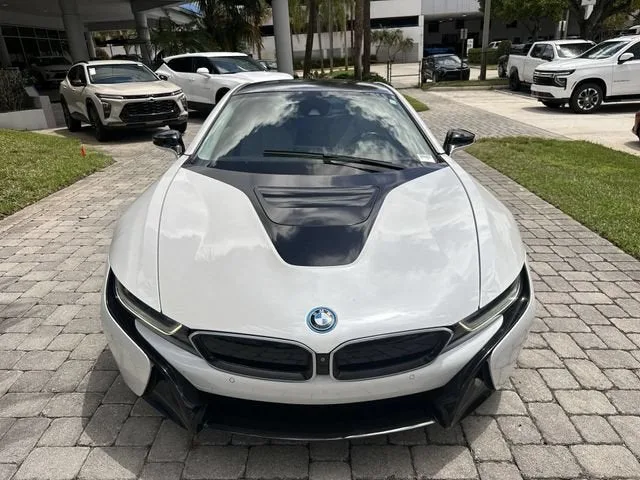 2019 BMW i8 2DR CPE photo 18