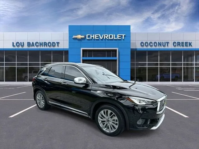 2023 INFINITI QX50 LUXE photo 2