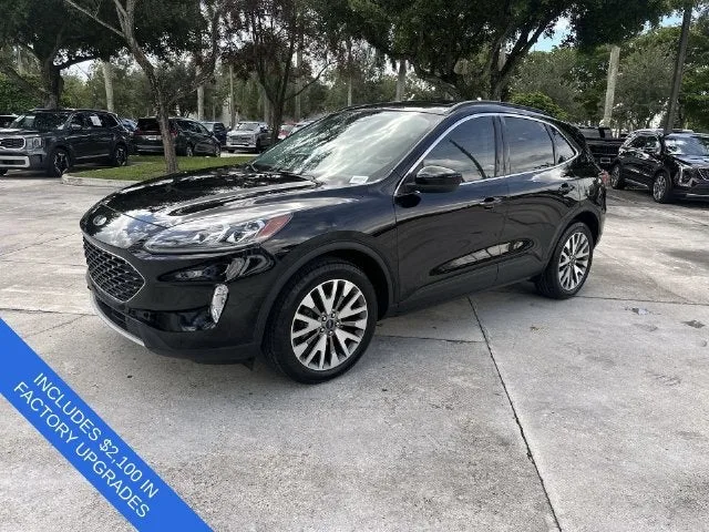 2021 Ford Escape Titanium photo 21