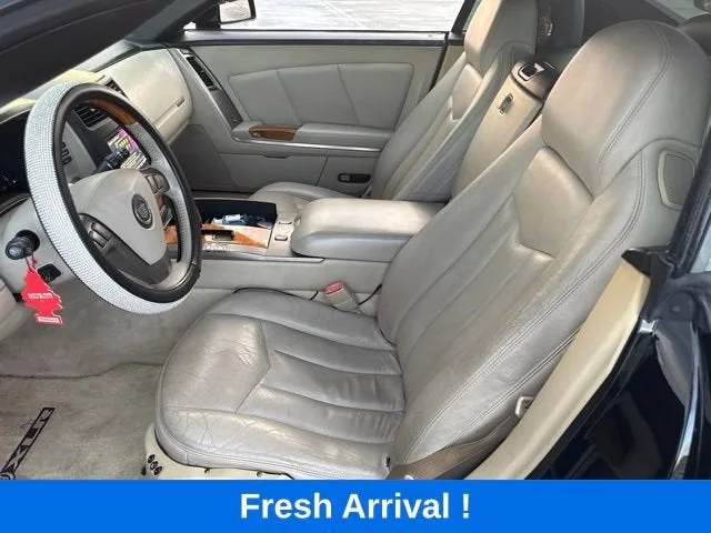 2006 Cadillac XLR 2DR CONV photo 2