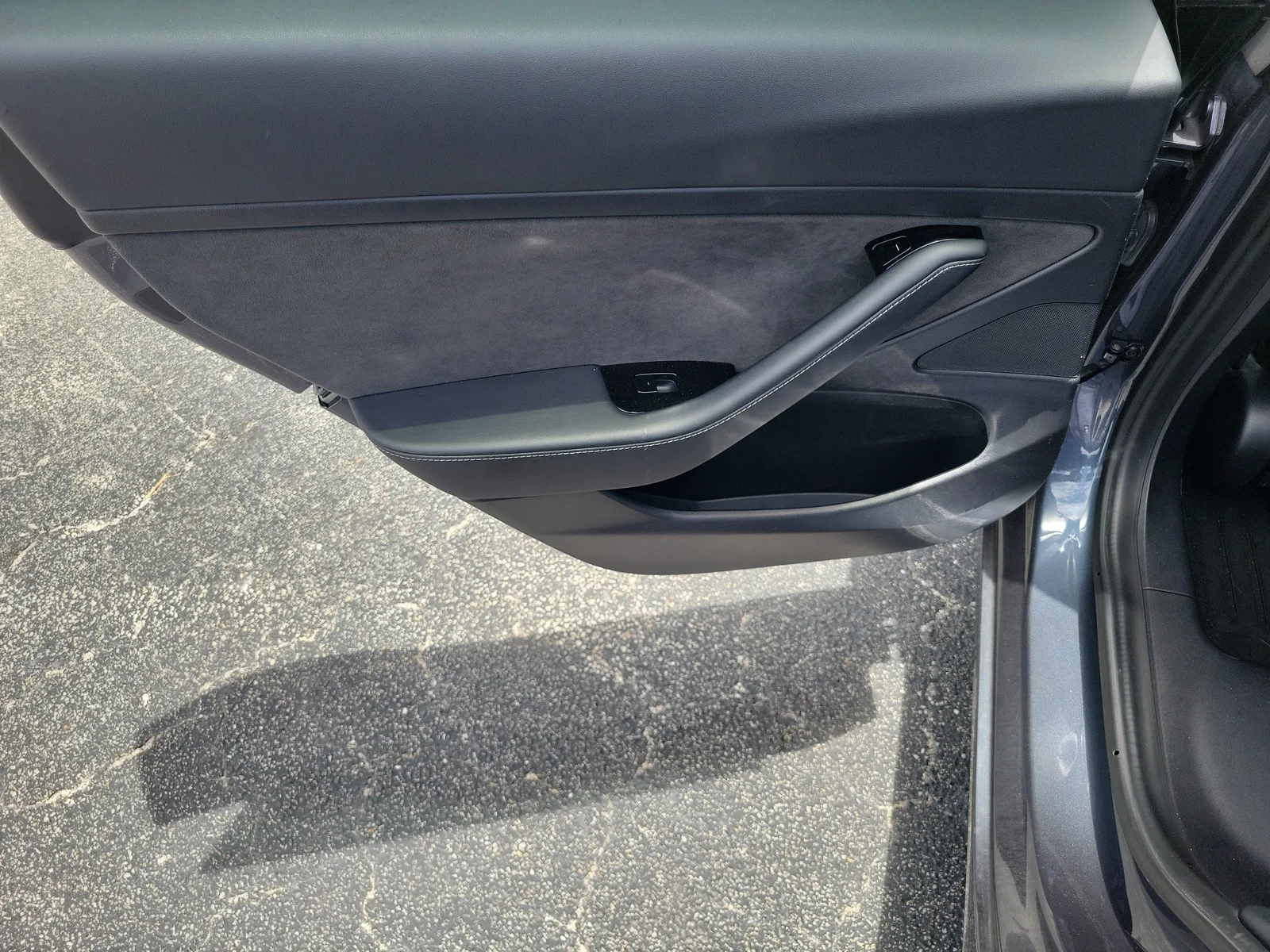 2020 Tesla Model 3 Standard Range Plus photo 15