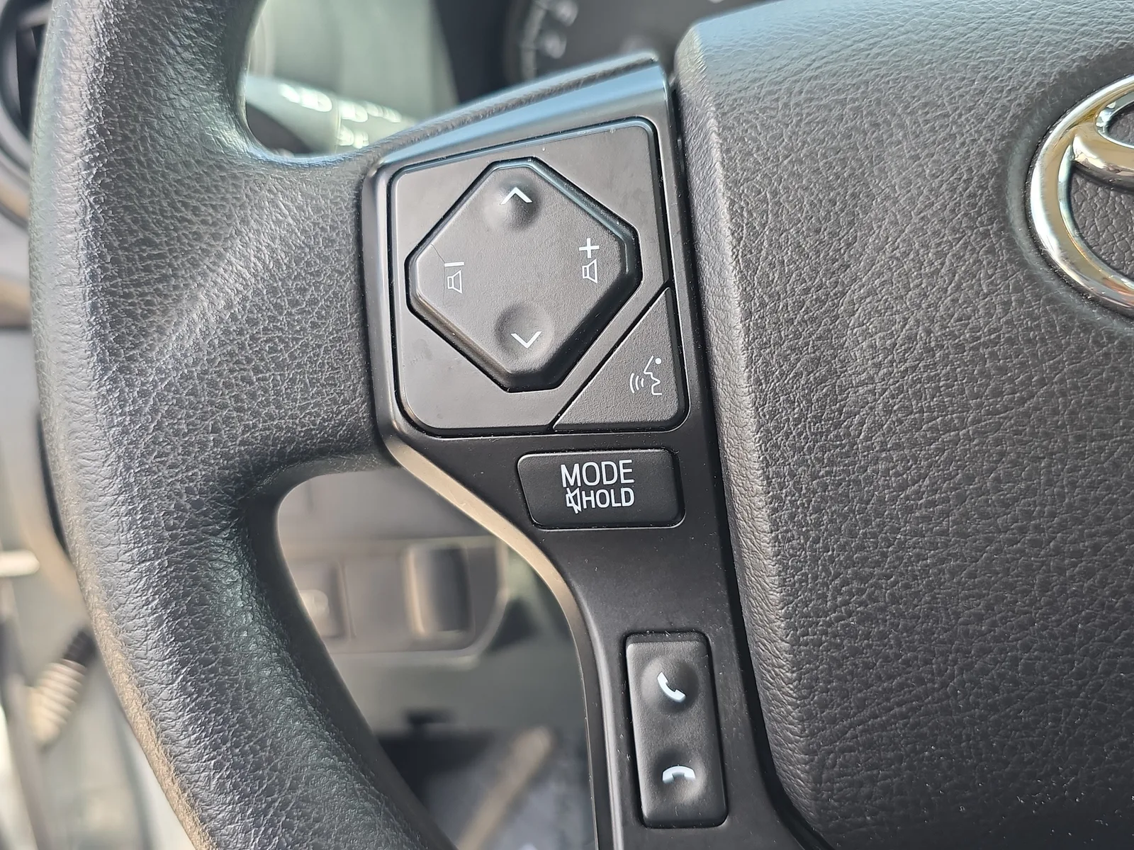 2021 Toyota Tacoma 4WD SR photo 26