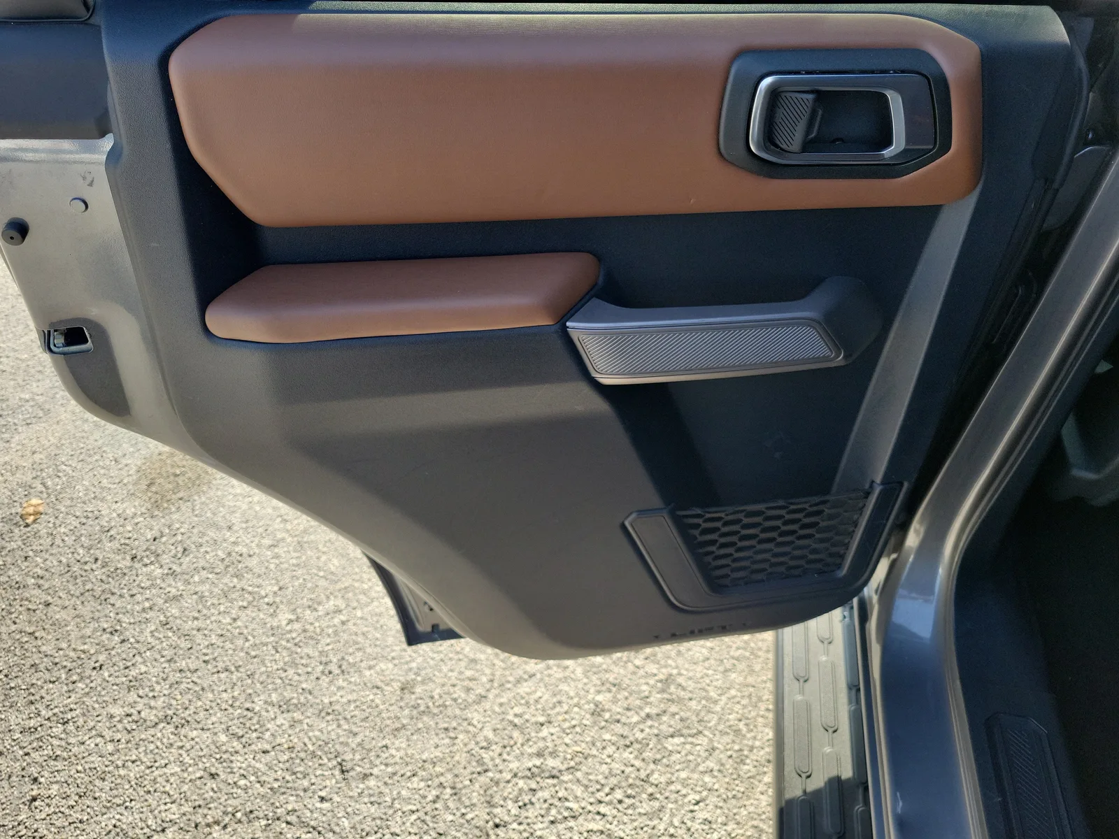 2022 Ford Bronco Base photo 16
