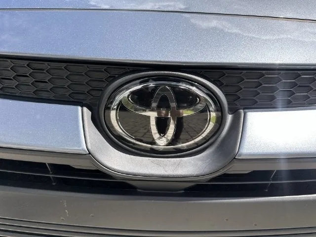 2024 Toyota Corolla LE photo 10