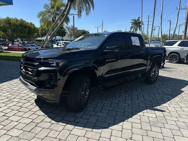 2024 Chevrolet Colorado Z71 photo 19