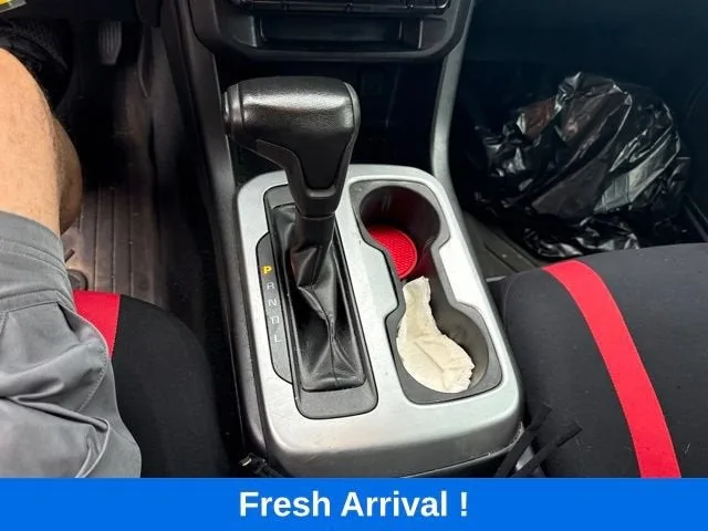 2020 Chevrolet Colorado 4WD LT photo 7