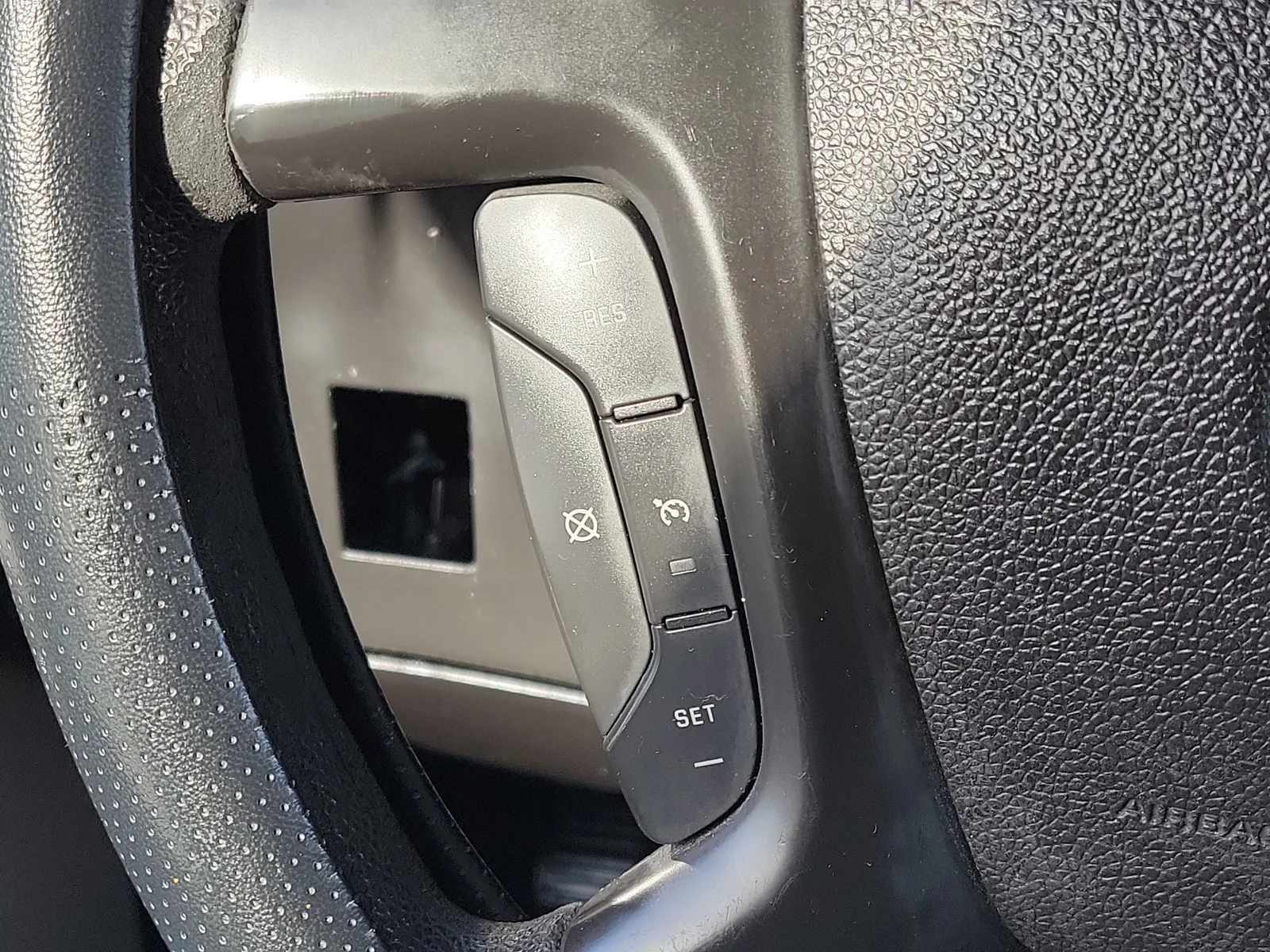 2014 Chevrolet Express Passenger 2500 LS photo 24