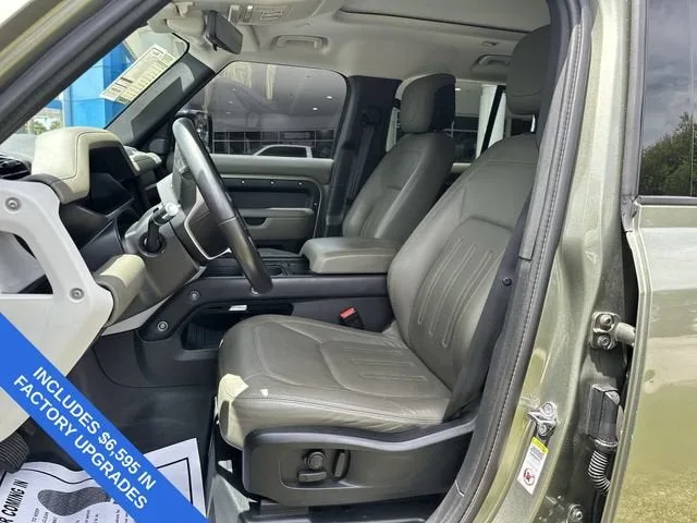 2020 Land Rover Defender HSE photo 30