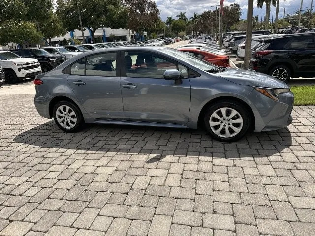 2024 Toyota Corolla LE photo 15
