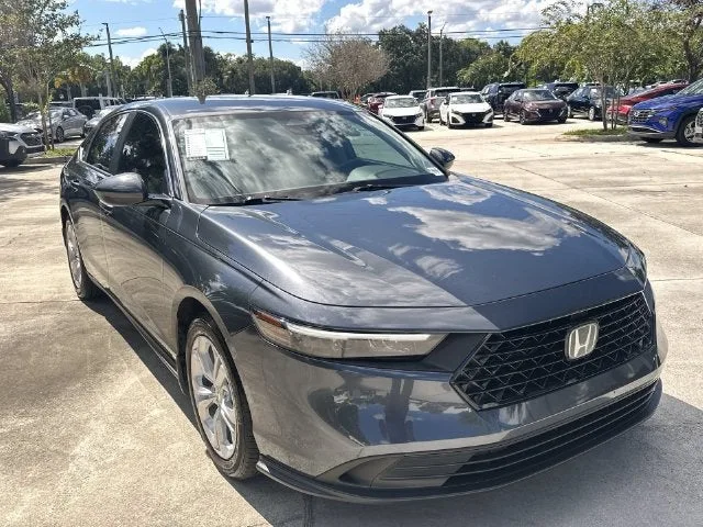 2025 Honda Accord Sedan LX photo 16